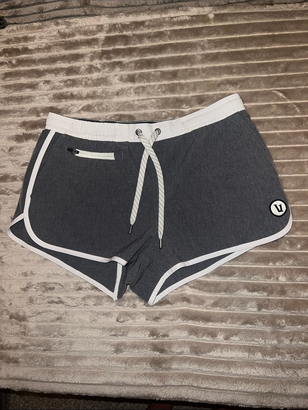 Vuori shorts. Small